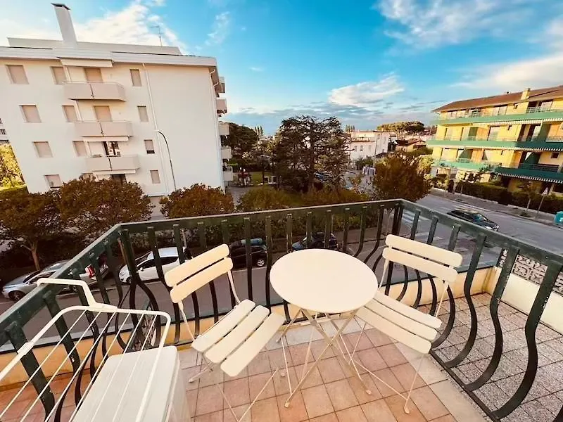 Bilocale Rubino Con Piscina - Jesolo Apartment Italy